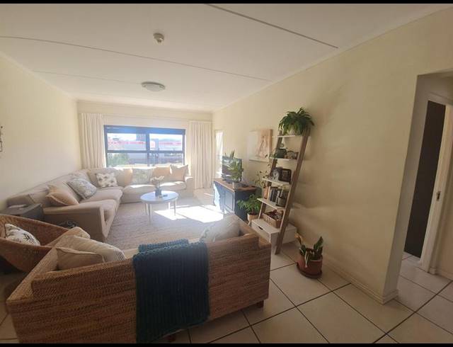 2 BEDROOM PROPERTY TO RENT IN DE VELDE
